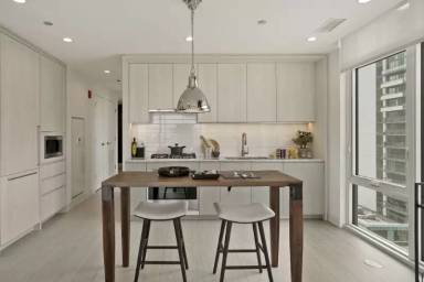 Main picture of 382 N Union Ave