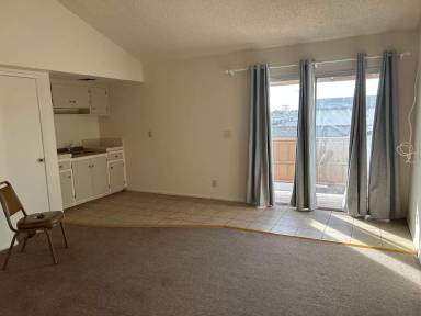 Main picture of 403 N Railroad Ave