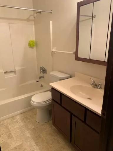 Main picture of 4400 Kennedy Dr