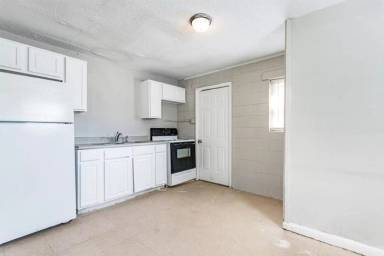 Main picture of 506 Bragg St