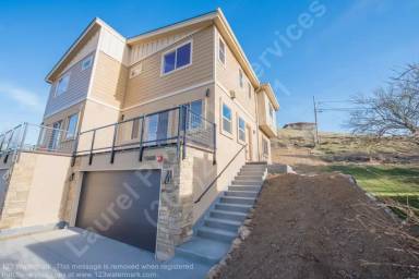 Main picture of 15658 W 3rd Pl