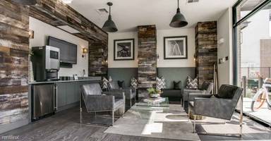 Main picture of Loft + Row