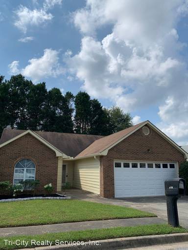 Main picture of 250 Landing Dr