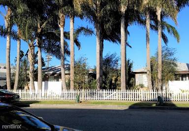Main picture of 2232 1/2 S Carmelina Ave