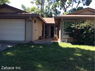 Main picture of 1202 Menlo Dr