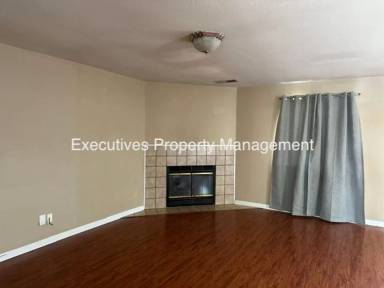 Main picture of 1859 Heritage Dr