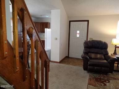 Main picture of 200 Rollins Dr
