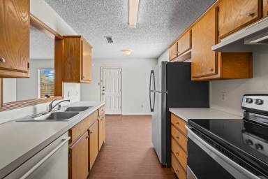 Main picture of 2107 La Salle Ave