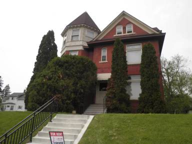 Main picture of 1801 E 4th St