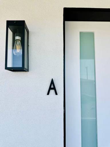 Main picture of 719 Indiana Ct