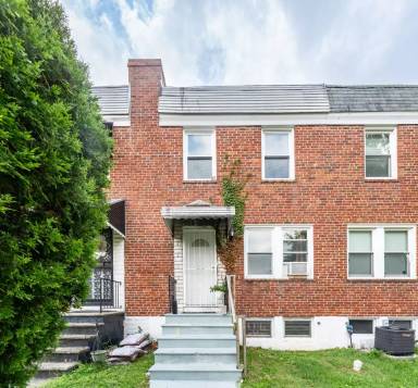 Main picture of 4115 Ardley Ave