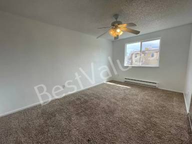 Main picture of 1115 S Truckee Way