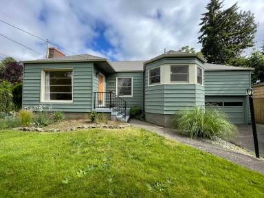 Main picture of 7405 SE Tibbetts St