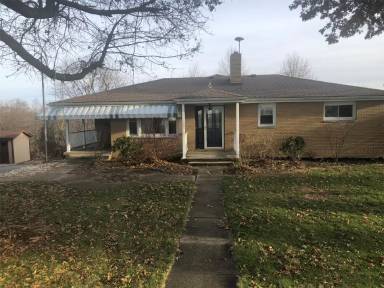 Main picture of 3088 W Alexander Rd