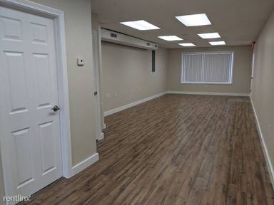 Main picture of 146 Lakeview Ave