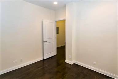 Main picture of 1756 W Montrose Ave
