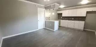 Main picture of 221 Caylor St