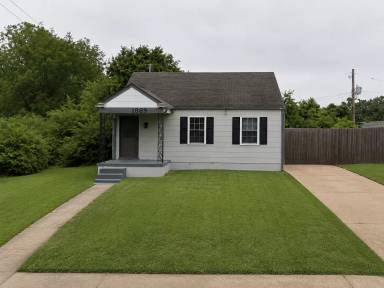 Main picture of 1889 Glory Cir