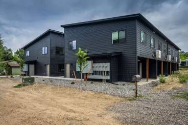 Main picture of 218 Reda Ln