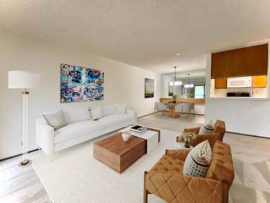 Main picture of 39975 Cedar Blvd