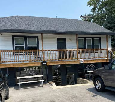 Main picture of 204 E Gudgell Ave