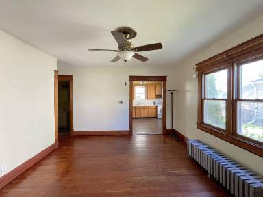 Main picture of 1213 E Hanna Ave
