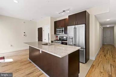 Main picture of 902 N 16th St