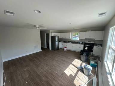 Main picture of 25 Wyatt Ln