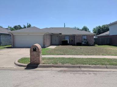 Main picture of 6611 W Lynn Creek Dr