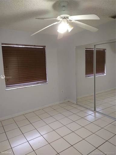 Main picture of 335 NW 50th St