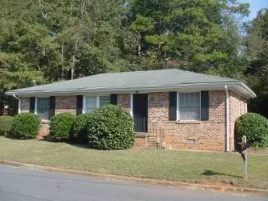 Main picture of 425 Carlton Ter