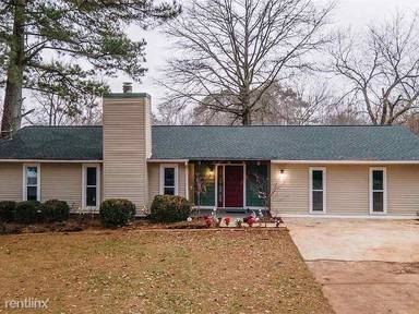 Main picture of 619 Larry Dr