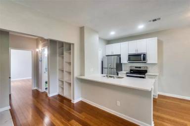 Main picture of Oaks On The Bend Condos