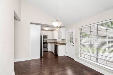 Main picture of 15146 Cocodrie Ave