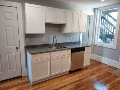 Main picture of 58 Shrewsbury St