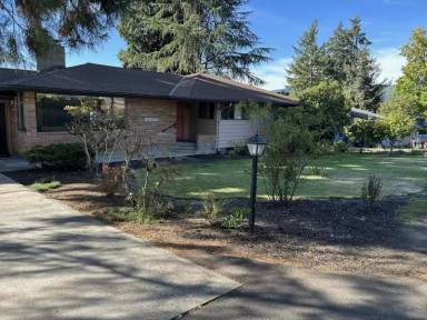 Main picture of 504 Meadow View Rd