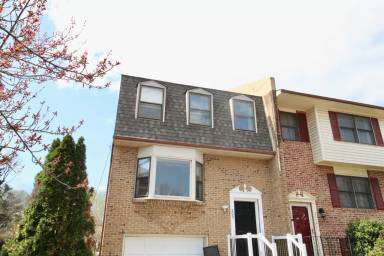 Main picture of 209 Wakefield Pl