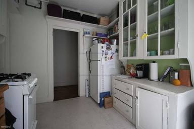 Main picture of 1630 Commonwealth Ave