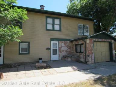 Main picture of 1139 E 1st St