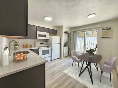 Main picture of 1109 W 14th Ave