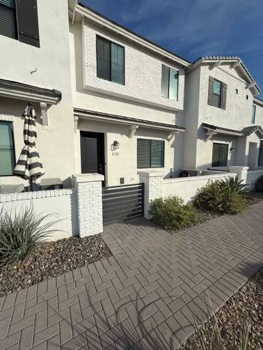 Main picture of Lehi Cove