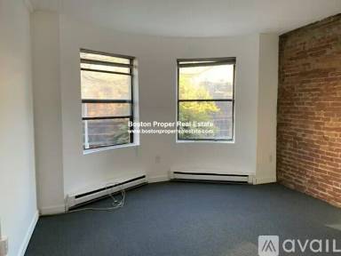 Main picture of 47 Hemenway St