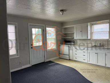 Main picture of 410 E Bonneville St