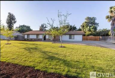 Main picture of 36599 Avenue 12
