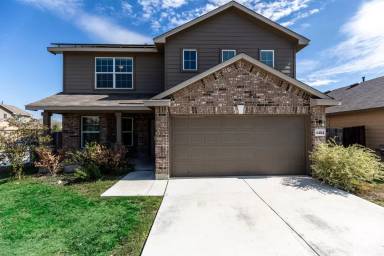 Main picture of 6404 Kingsley Edge