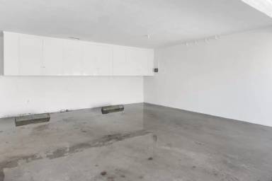 Main picture of 860 Olive Ave