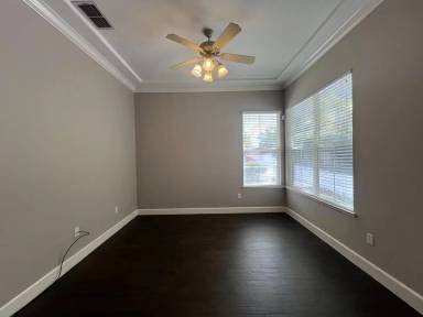 Main picture of 3762 Park Dr