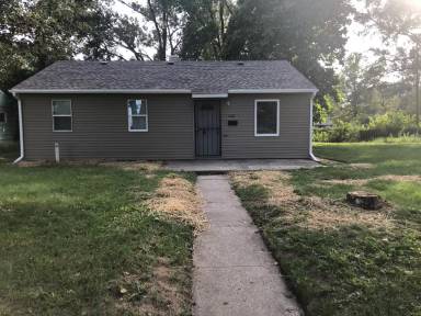 Main picture of 2741 Central Ave