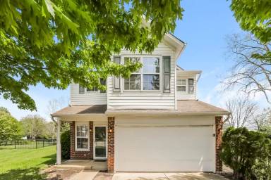 Main picture of 4768 Beach Club Dr