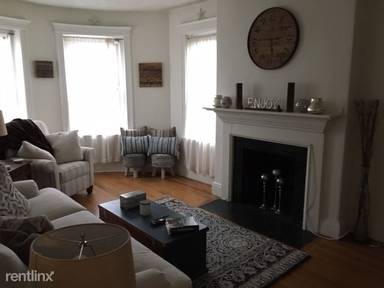 Main picture of 1788 Beacon St